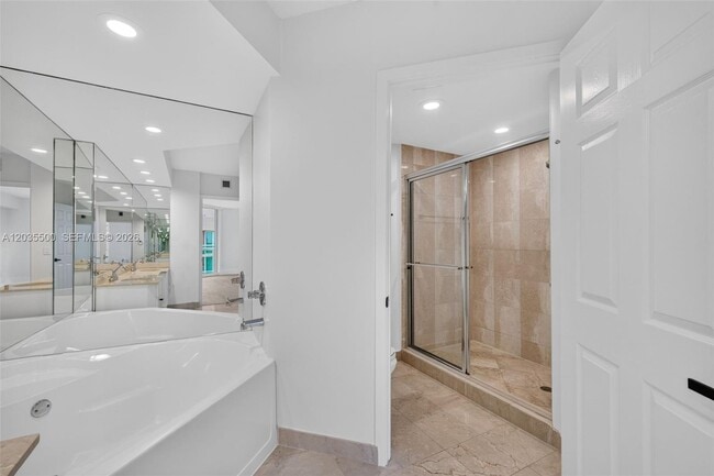Building Photo - 3370 Hidden Bay Dr