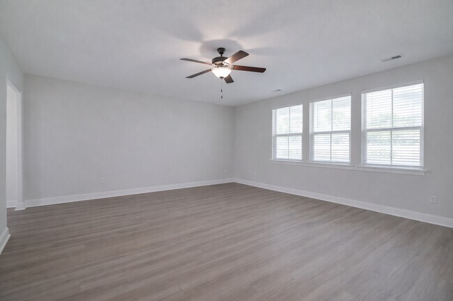 Building Photo - 106 Cobbleton Dr