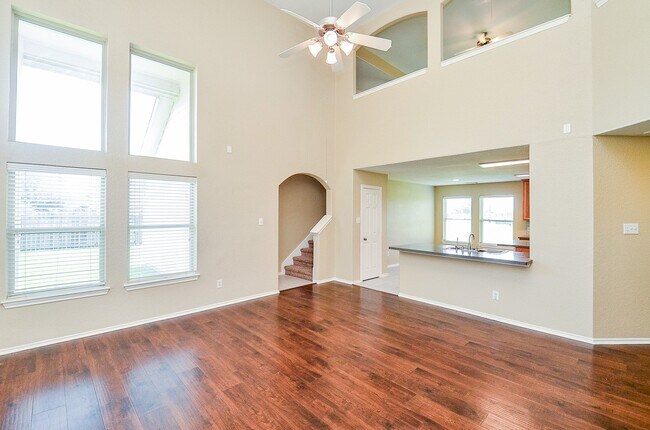 Building Photo - 6419 Bennington Springs Dr