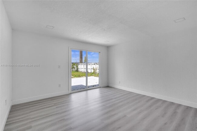 Building Photo - 8330 NW 35th Pl