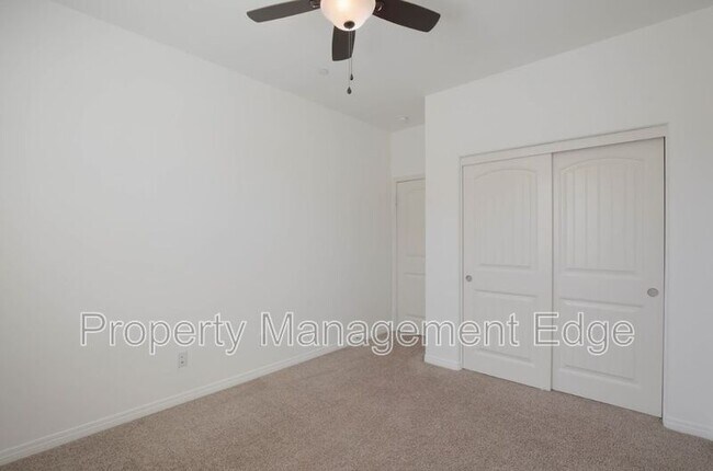 Building Photo - 40358 Calle Real