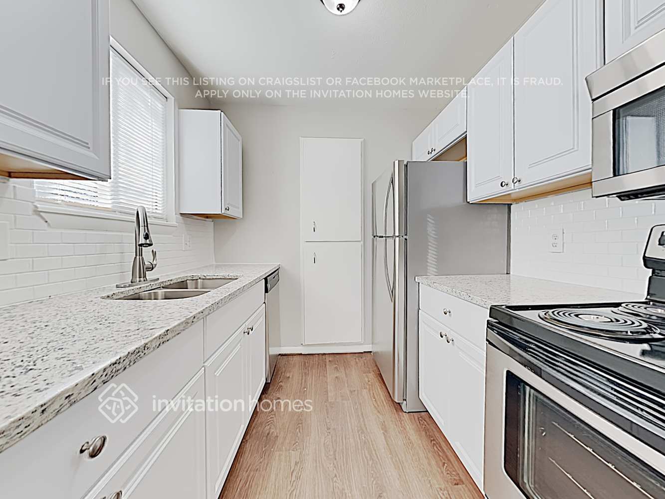 Building Photo - 9660 W 105th Ave