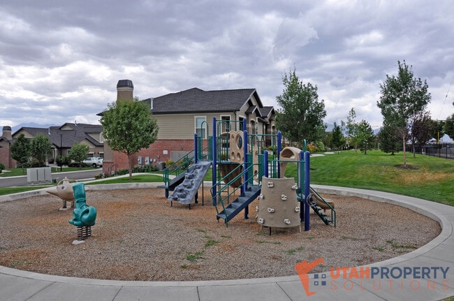 Building Photo - 3174 Bald Mountain Dr