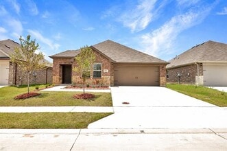 Building Photo - 2907 Hadley Dr