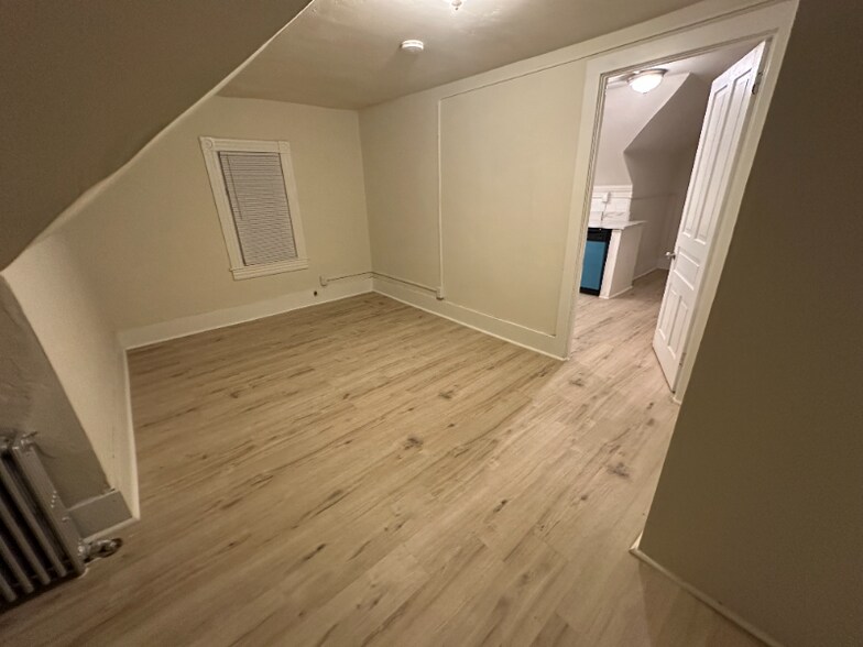 Building Photo - 381-383-383 S 3rd St