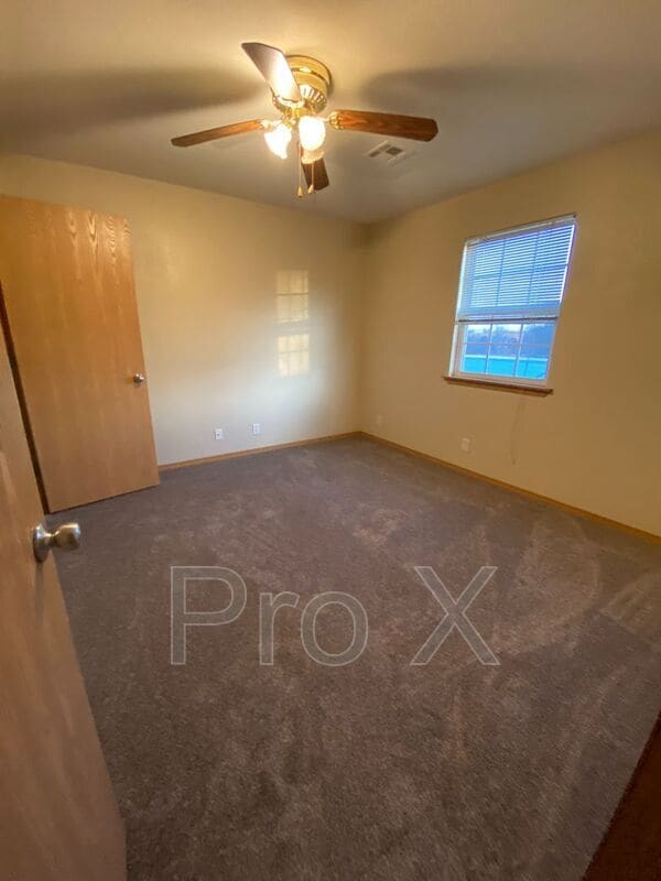 Building Photo - 4557 E Zora St