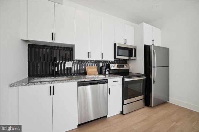 Building Photo - 1643 N 2nd St