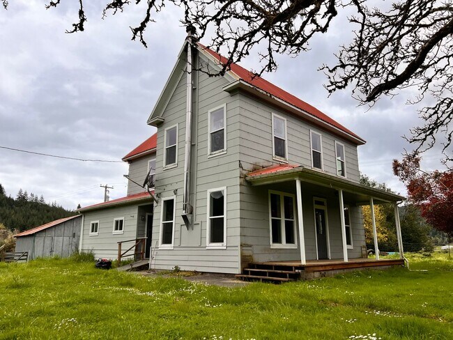 Building Photo - 98382 Sitkum Ln