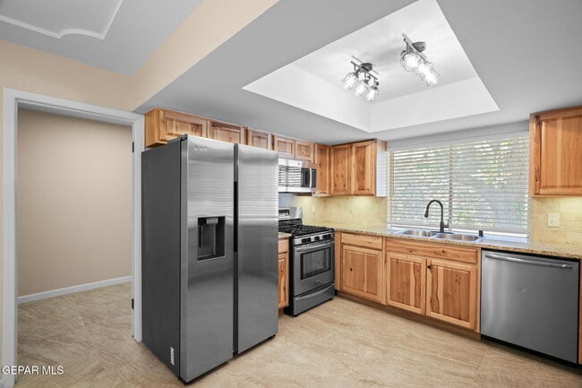 Building Photo - 10337 Galahad Way
