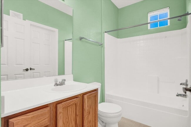 Building Photo - 5855 Valley Dr