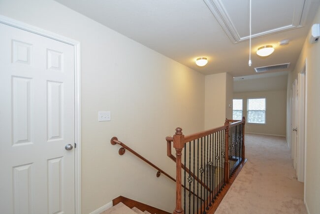 Building Photo - 20215 Stonebridge Terrace Dr