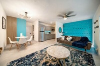 Building Photo - 820 NE 14th Ave