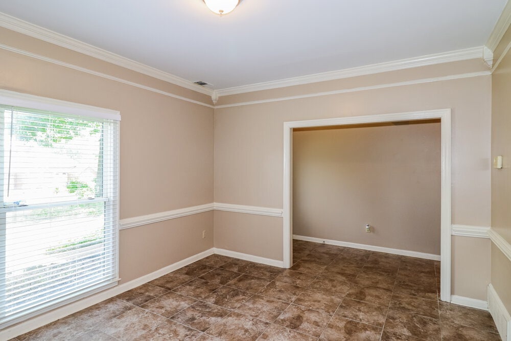 Building Photo - 2279 Hickory Path Dr