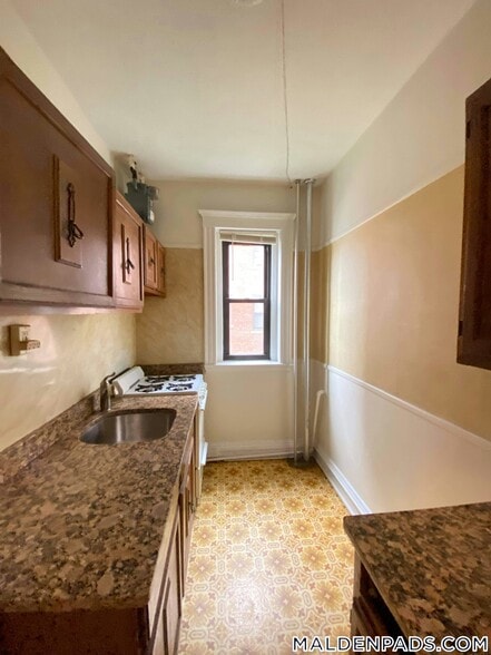 Building Photo - 17-19 Washington St.