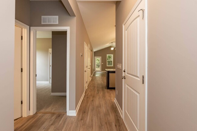 Building Photo - Brand New Three Bedroom Home!