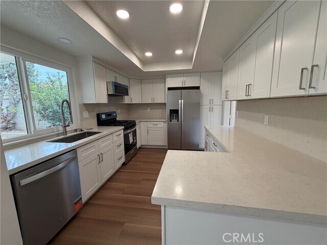 Building Photo - 5051 Yearling Ave