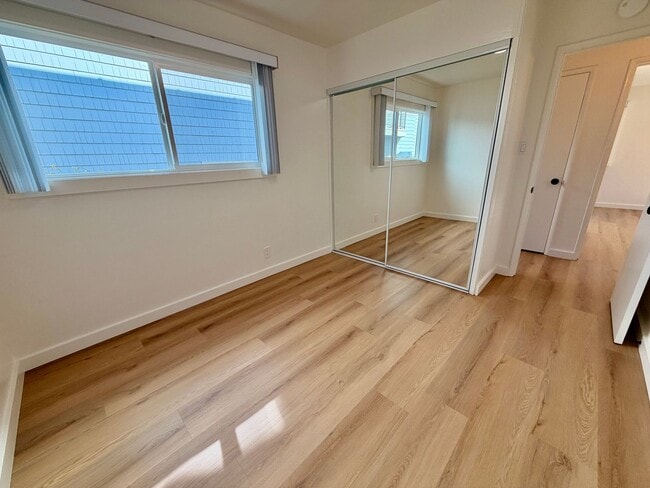 Building Photo - Beautifully Renovated 2BD/1BA Ground Floor Unit in Prime El Cerrito Location