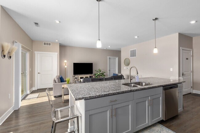 Building Photo - 3938 Pinot Dr