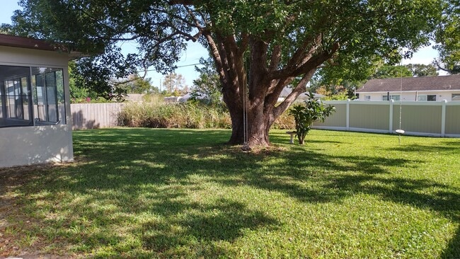 Building Photo - 1493 Providence Blvd