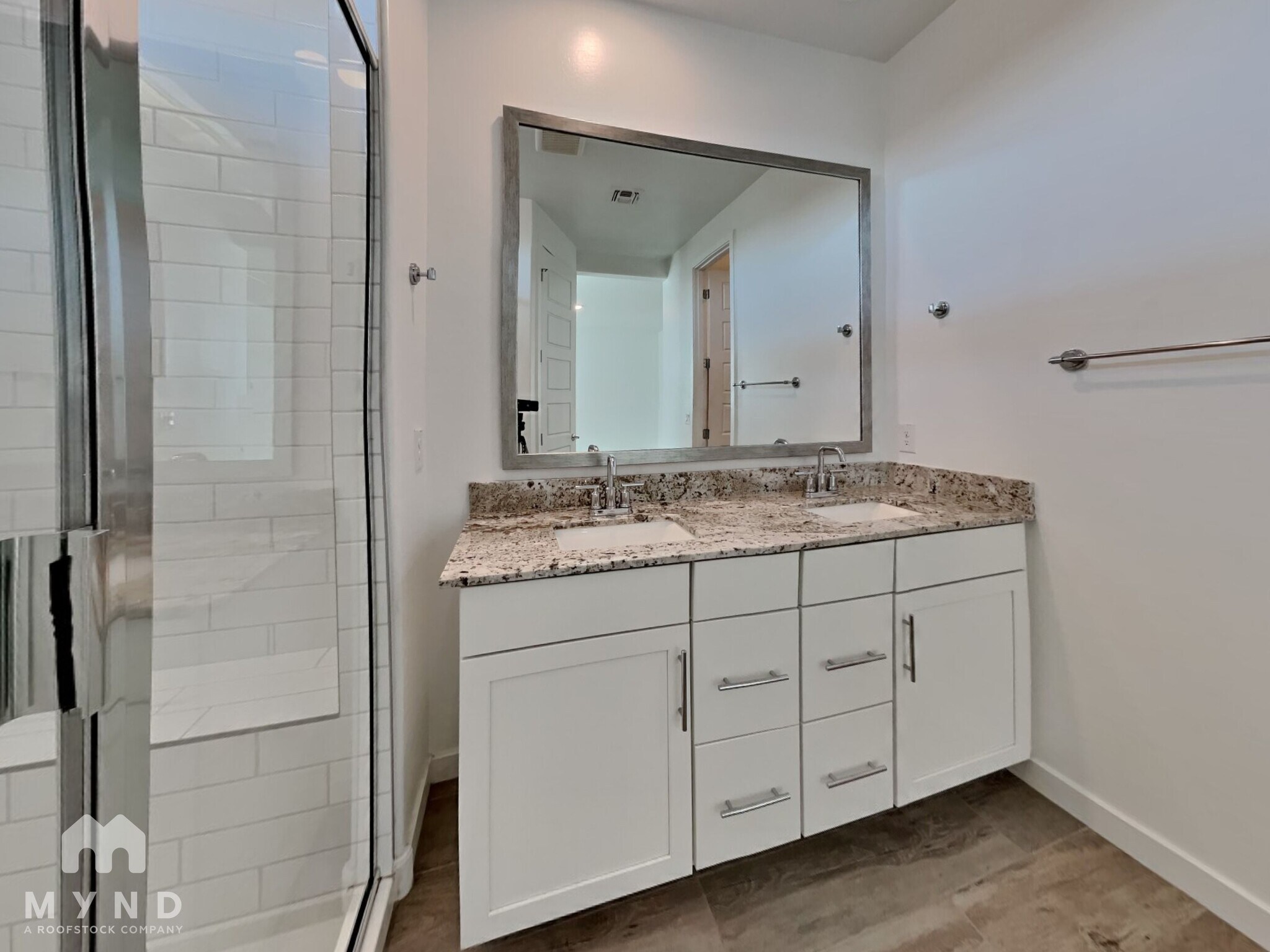 Building Photo - 19353 W Elm St