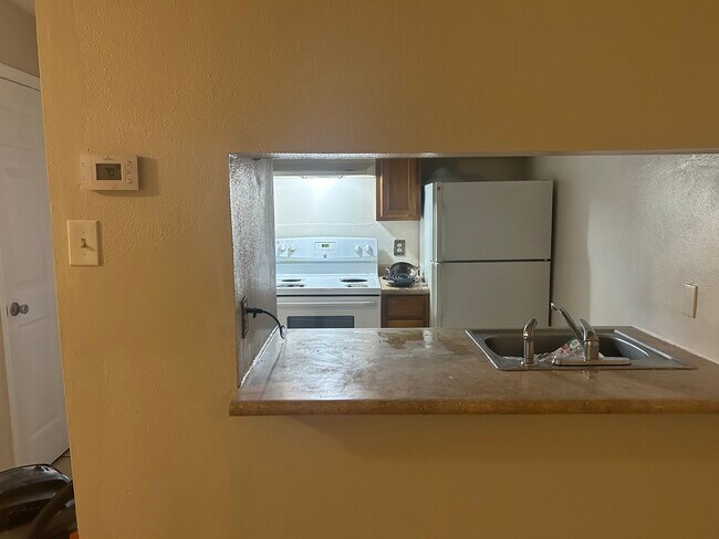 Building Photo - 4218 Hessmer Ave