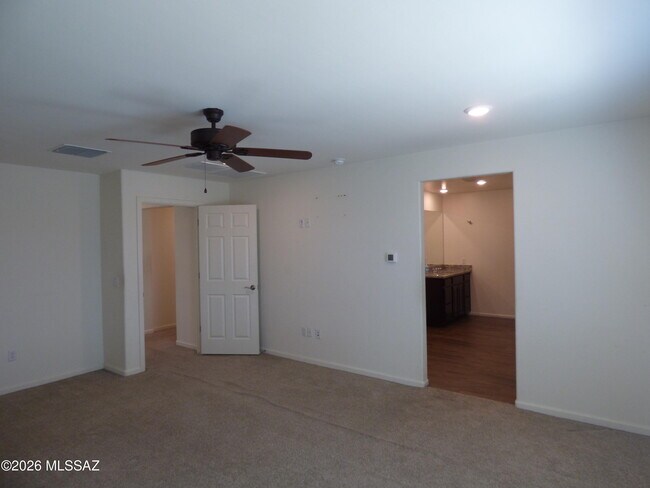 Building Photo - 12850 E Quail Wash Canyon Ln