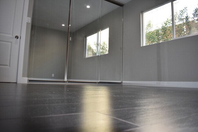 Building Photo - 10231 Woodworth Ave