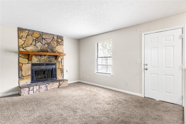 Building Photo - 1185 Oak Villas Ct NW