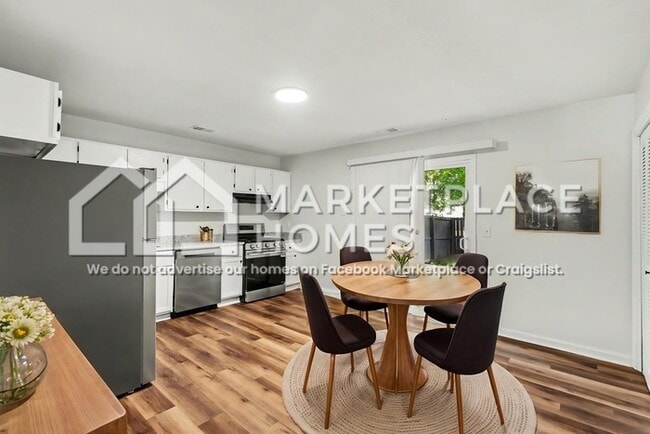 Building Photo - 5128 Lakeview Ct