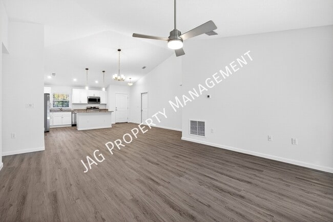 Building Photo - 1401 Degroodt Rd SW