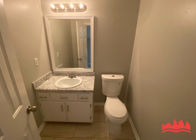 Building Photo - 3930 Chelsea Hill Dr