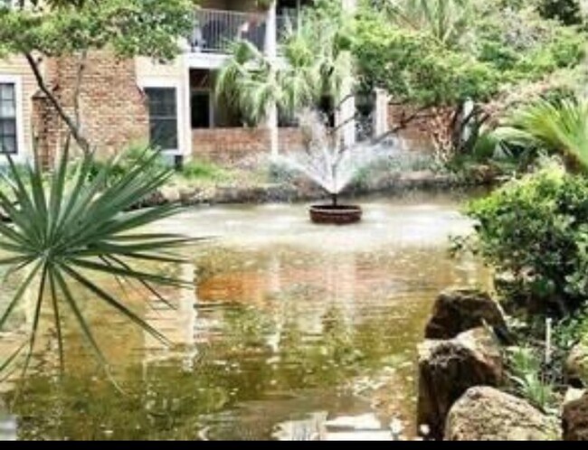 Building Photo - 2300 Old Spanish Trl