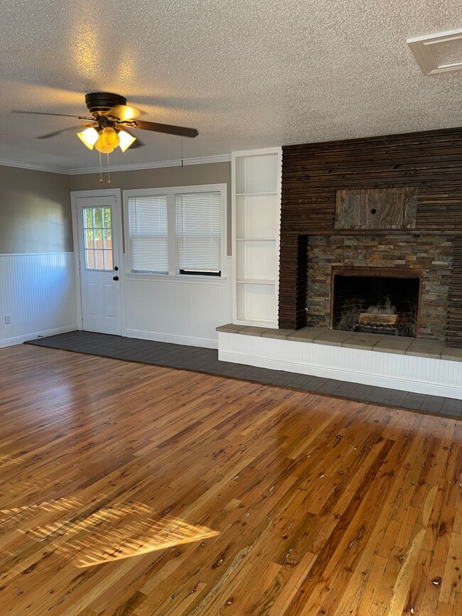 Building Photo - 4010 44th St