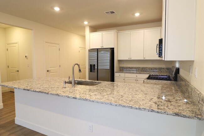 Building Photo - 6862 Ronaldinho Dr