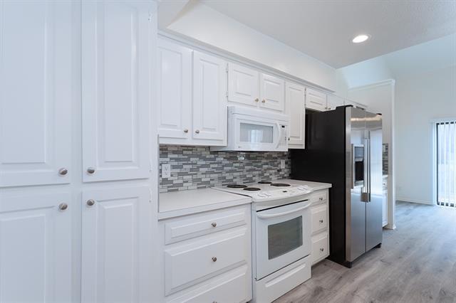 Building Photo - 7450 Holly Hill Dr