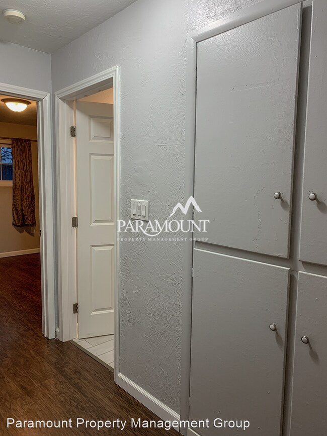 Building Photo - 2 br, 1 bath House - 3407 Heider Drive NE