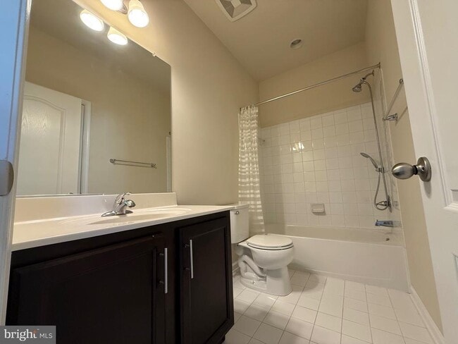 Building Photo - 2817 Shearwater Ln