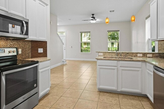 Building Photo - 9306 Mira Valle Ln