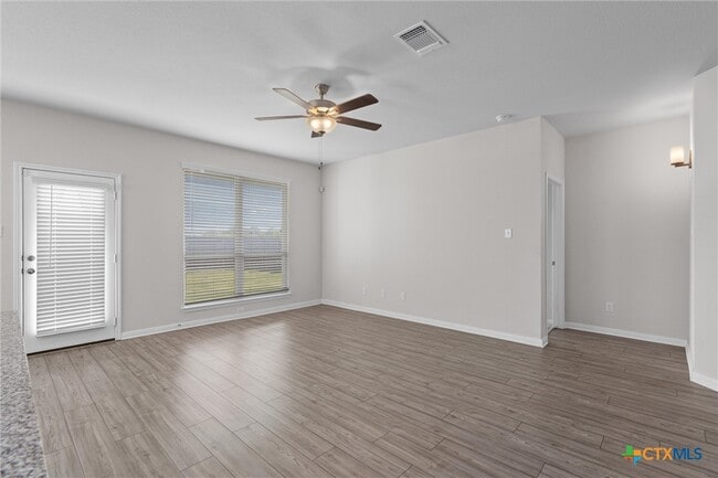 Building Photo - 1037 Shelby Dr