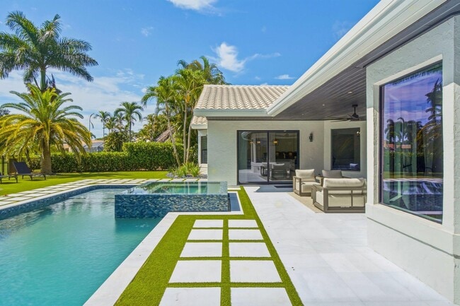 Building Photo - 10720 Ave of the PGA