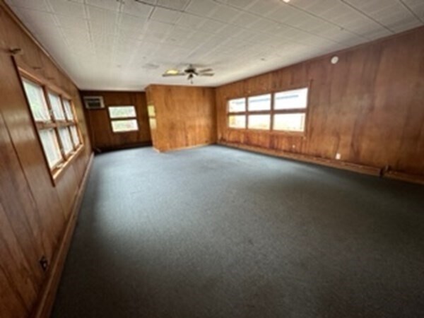 Building Photo - 360 University Ave