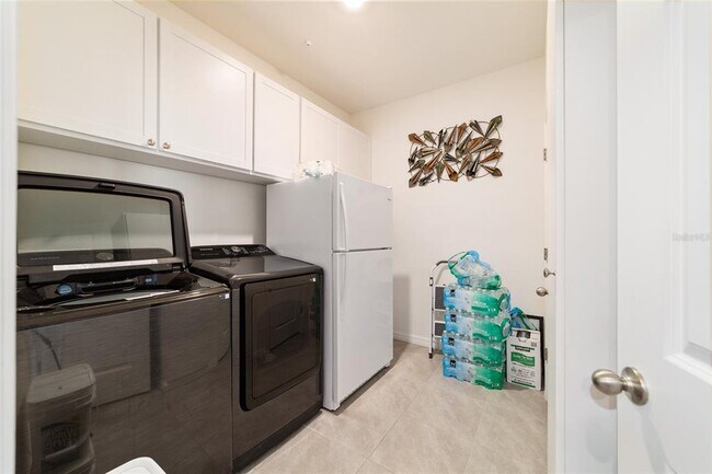 Building Photo - 8521 SW 59th Ter
