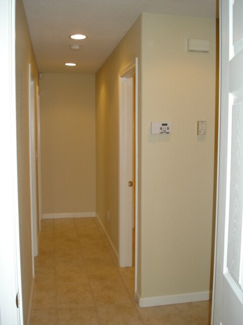 Building Photo - 600 Boone Dr
