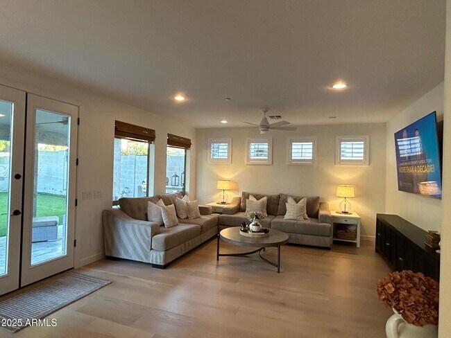 Building Photo - 7518 E Glenn Moore Rd