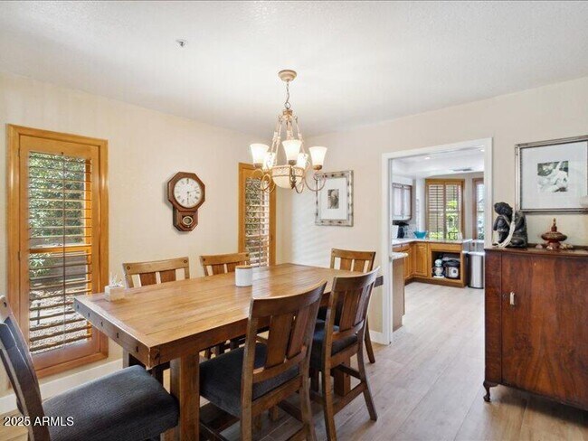 Building Photo - 10563 E Carol Ave