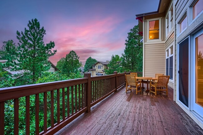 Building Photo - 7046 Forest Ridge Cir