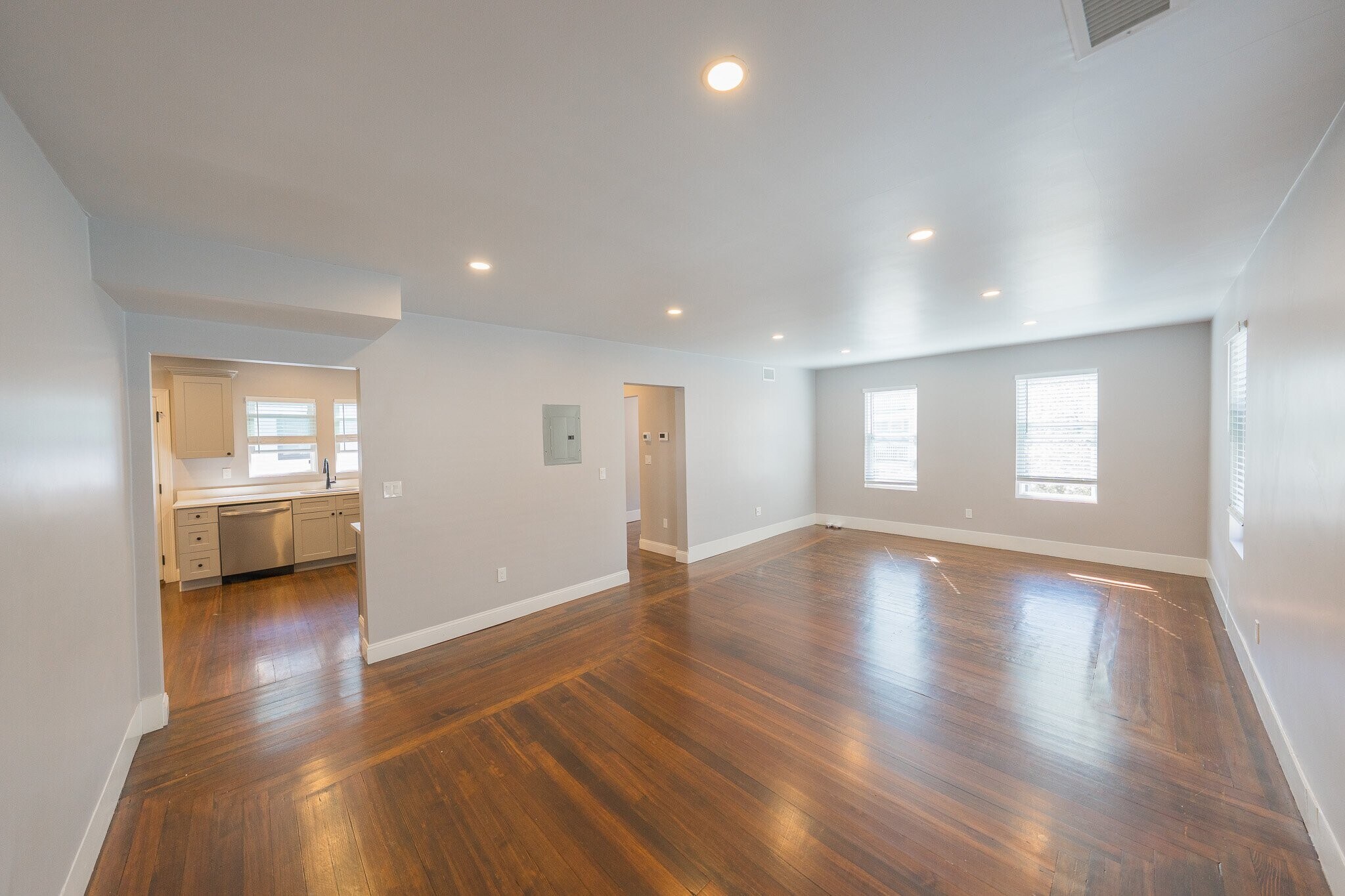 Building Photo - 42 Vernal St