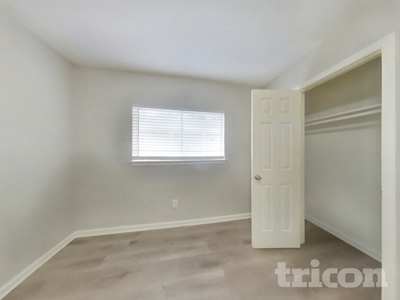 Building Photo - 24006 Tayloe House Ln