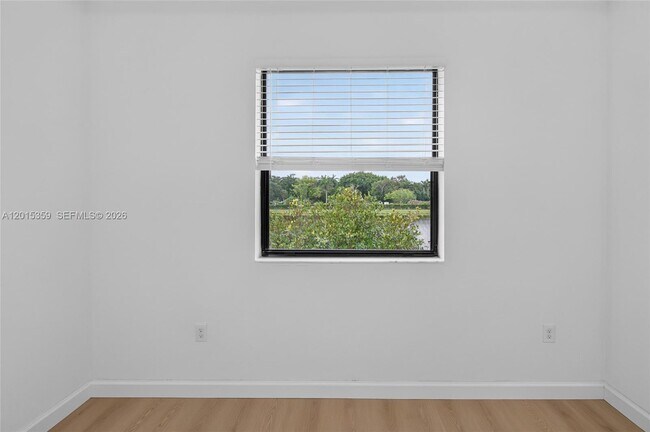Building Photo - 5892 Mustang Manor