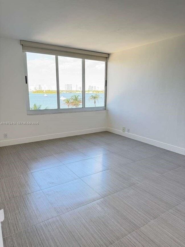 Building Photo - 1200 West Ave